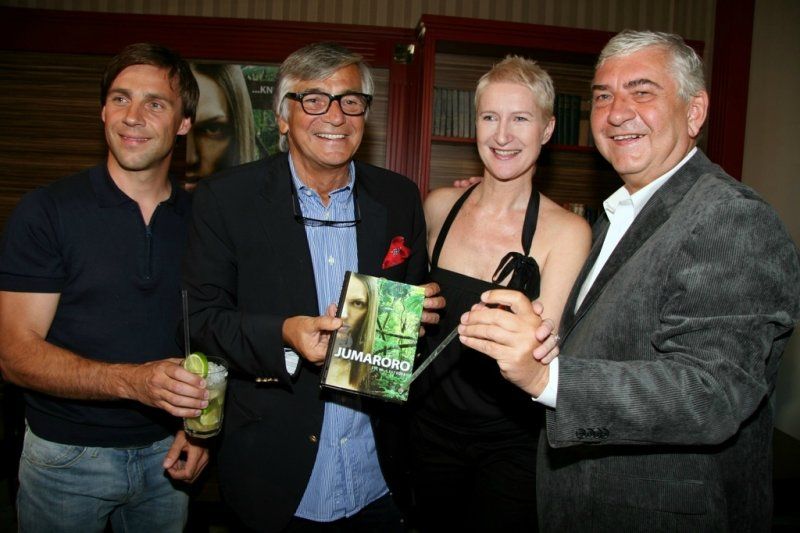 Jumaroro novel launch in Prague. Roman Vojtek, Jiří Bartoška, Sylva Lauerová a Miroslav Donutil. Foto: Klára Smílková