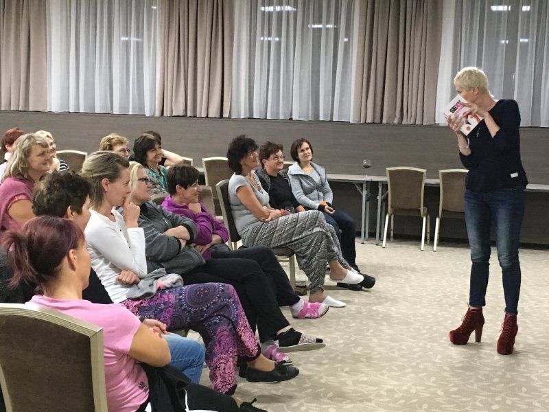 Sylva Lauerová a její show  "Životní styl a SEXY strategie" v Černé Hoře